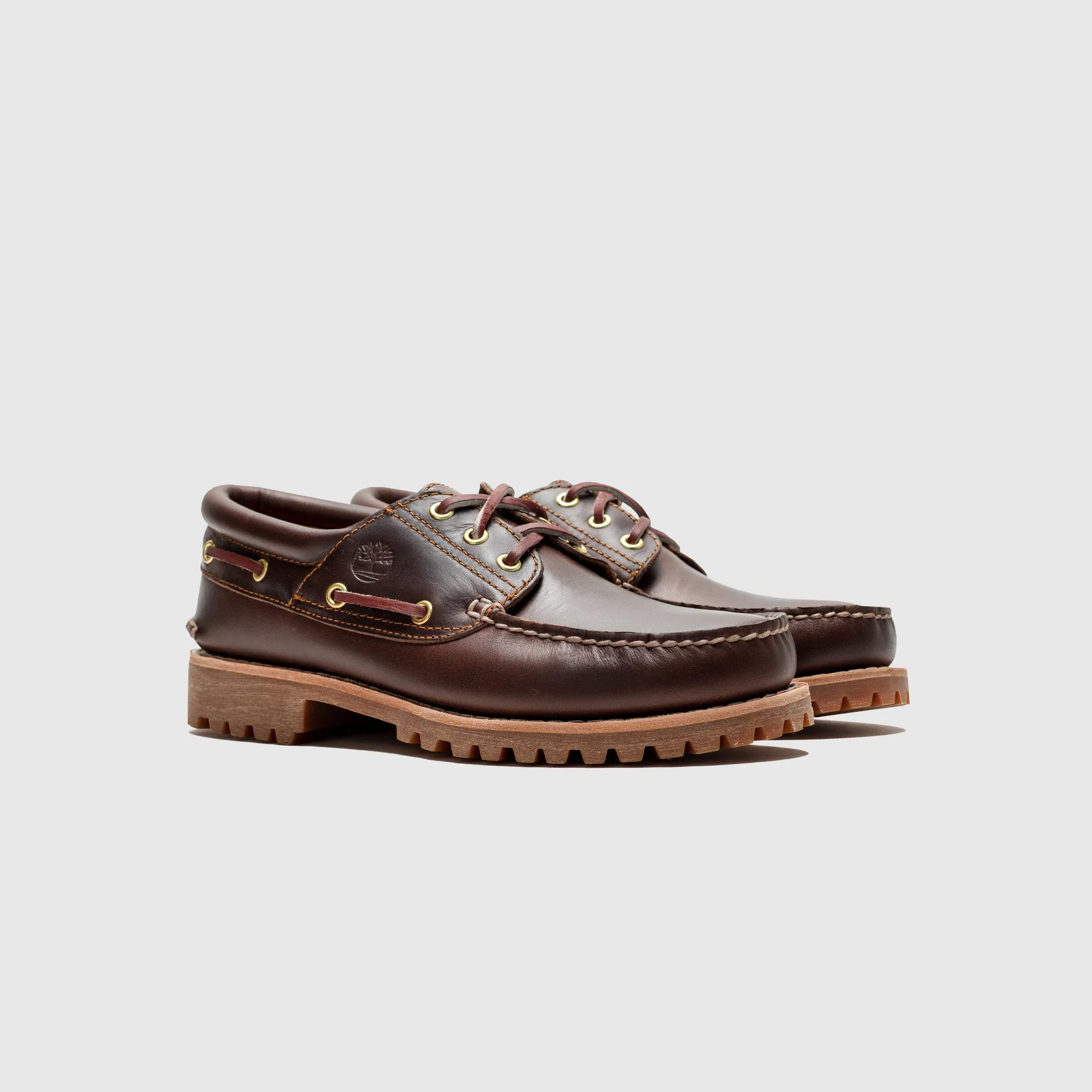 3-EYE LUG HANDSEWN BOAT SHOE