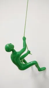 Climbing Man Home Decor Classic Wall-Art Sculpture - GREEN