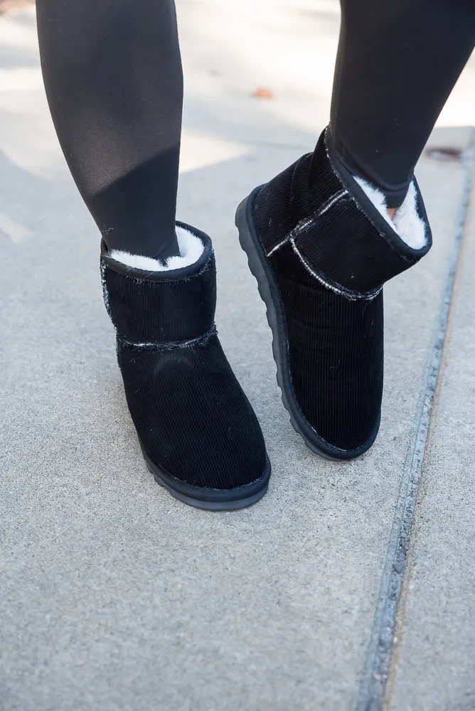 Comfort Boots in Black Corduroy [Online Exclusive]