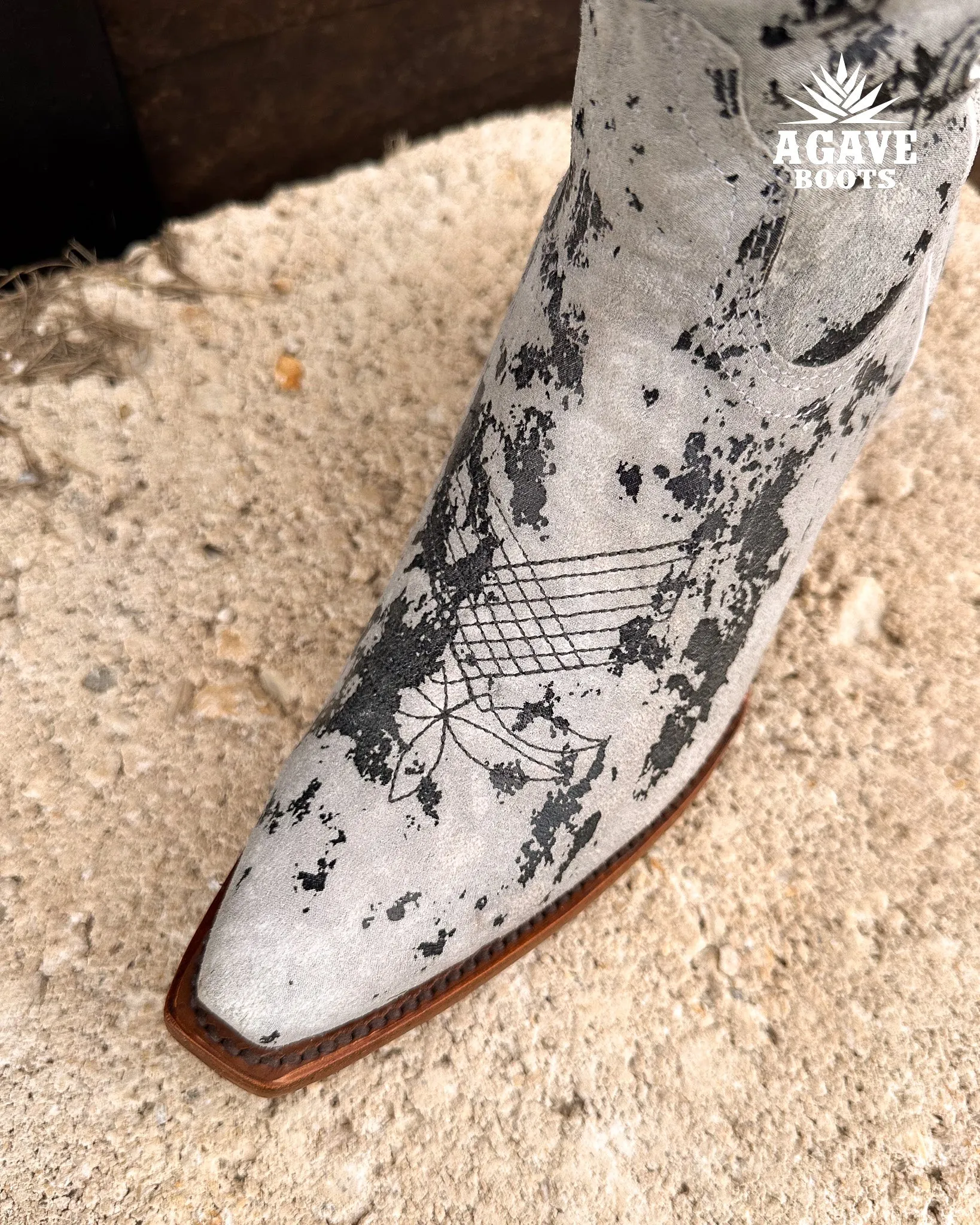 "CAMO" COWHIDE  | WOMEN TALL COWBOY BOOTS