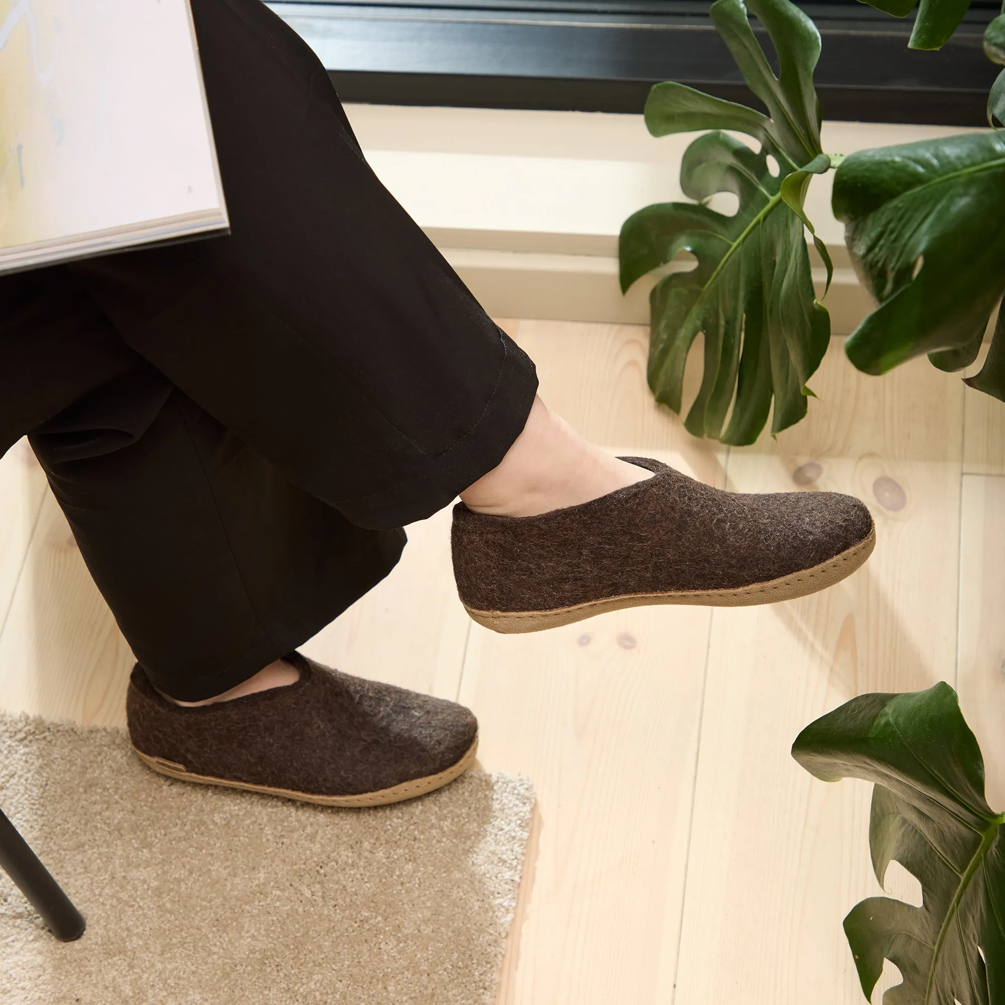 Shoe with leather sole - Nature brown