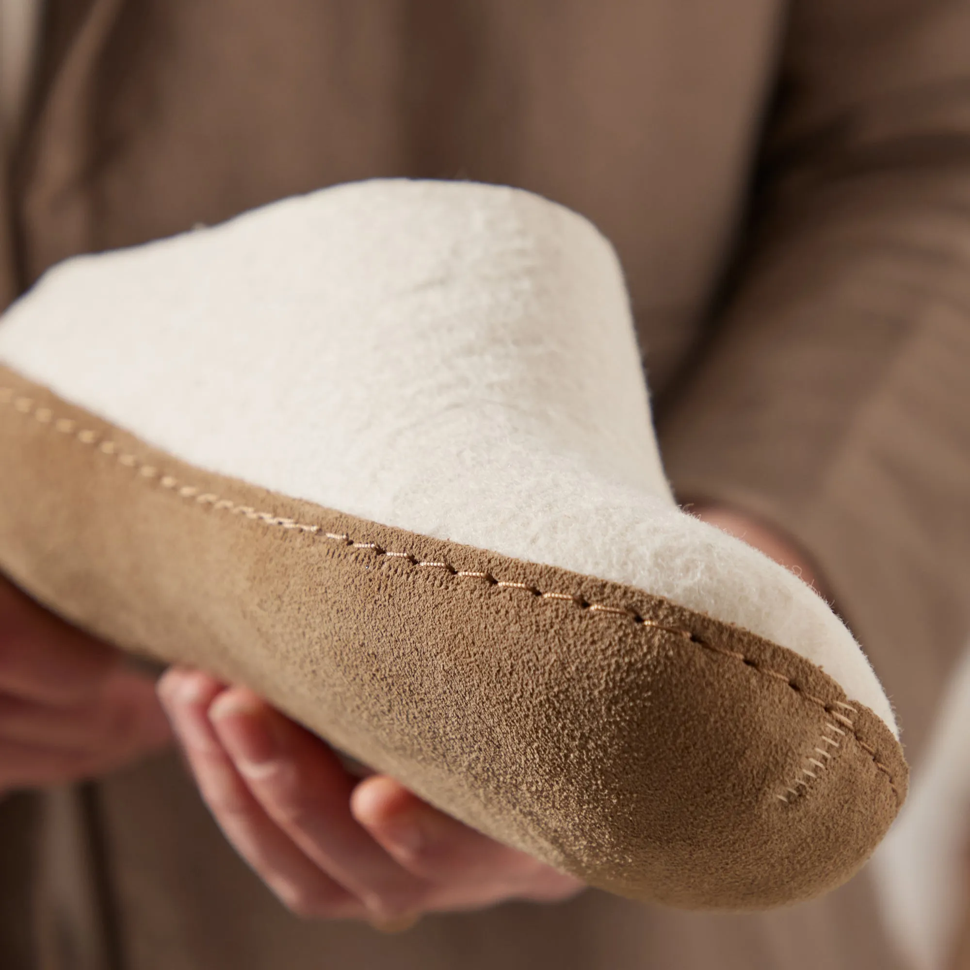 Slip-on with leather sole - White